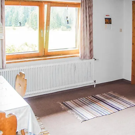 Attraktive Ferienwohnung Ehrw, Apartment